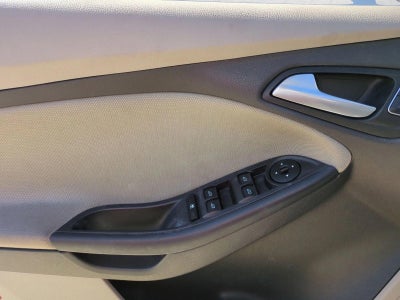 2015 Ford Focus 5dr HB SE