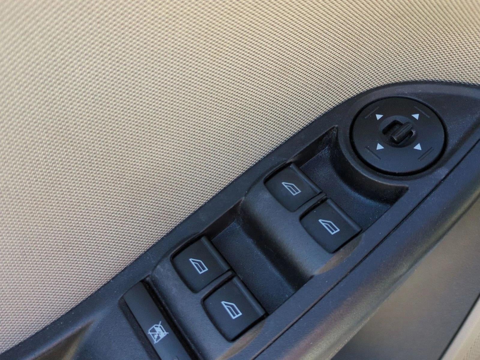 2015 Ford Focus 5dr HB SE