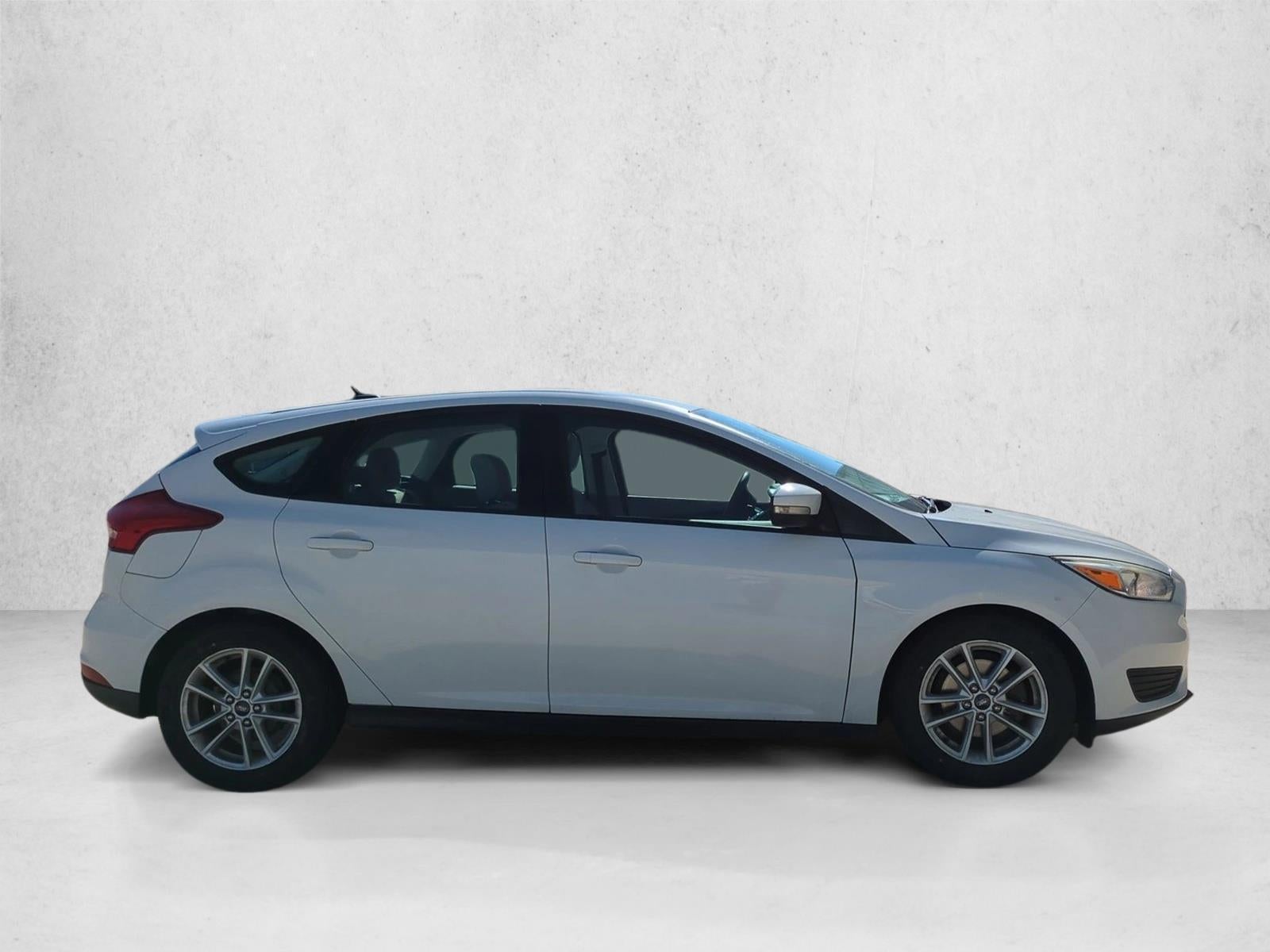 2015 Ford Focus 5dr HB SE