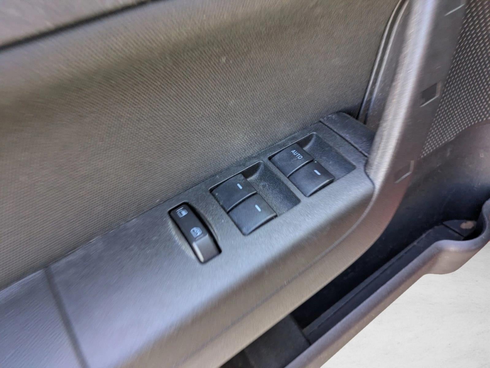 2011 Ford Focus 4dr Sdn SE