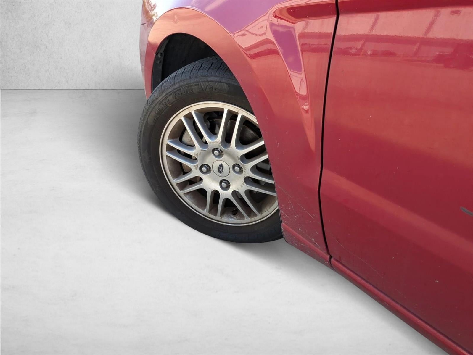 2011 Ford Focus 4dr Sdn SE