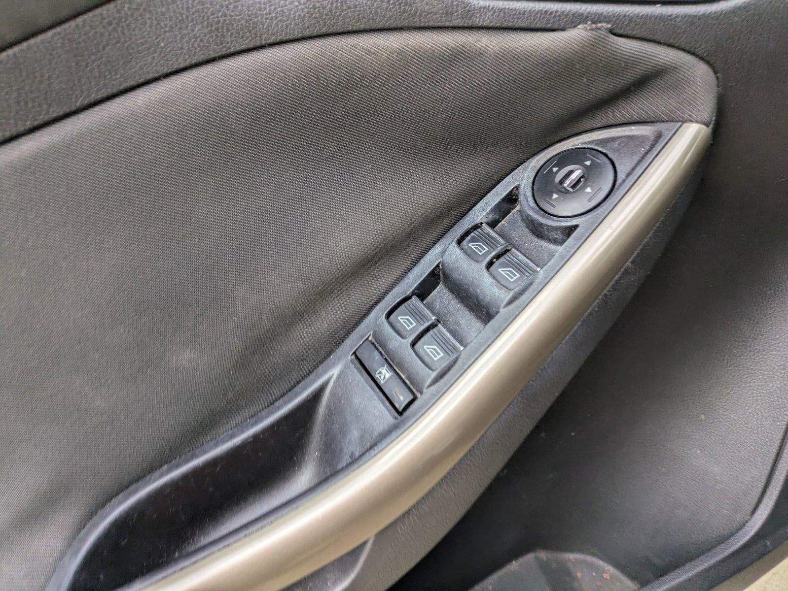 2012 Ford Focus 4dr Sdn SEL