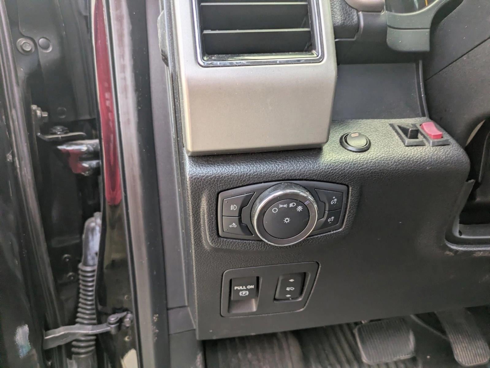 2018 Ford F-150 LARIAT 2WD SuperCrew 5.5' Box