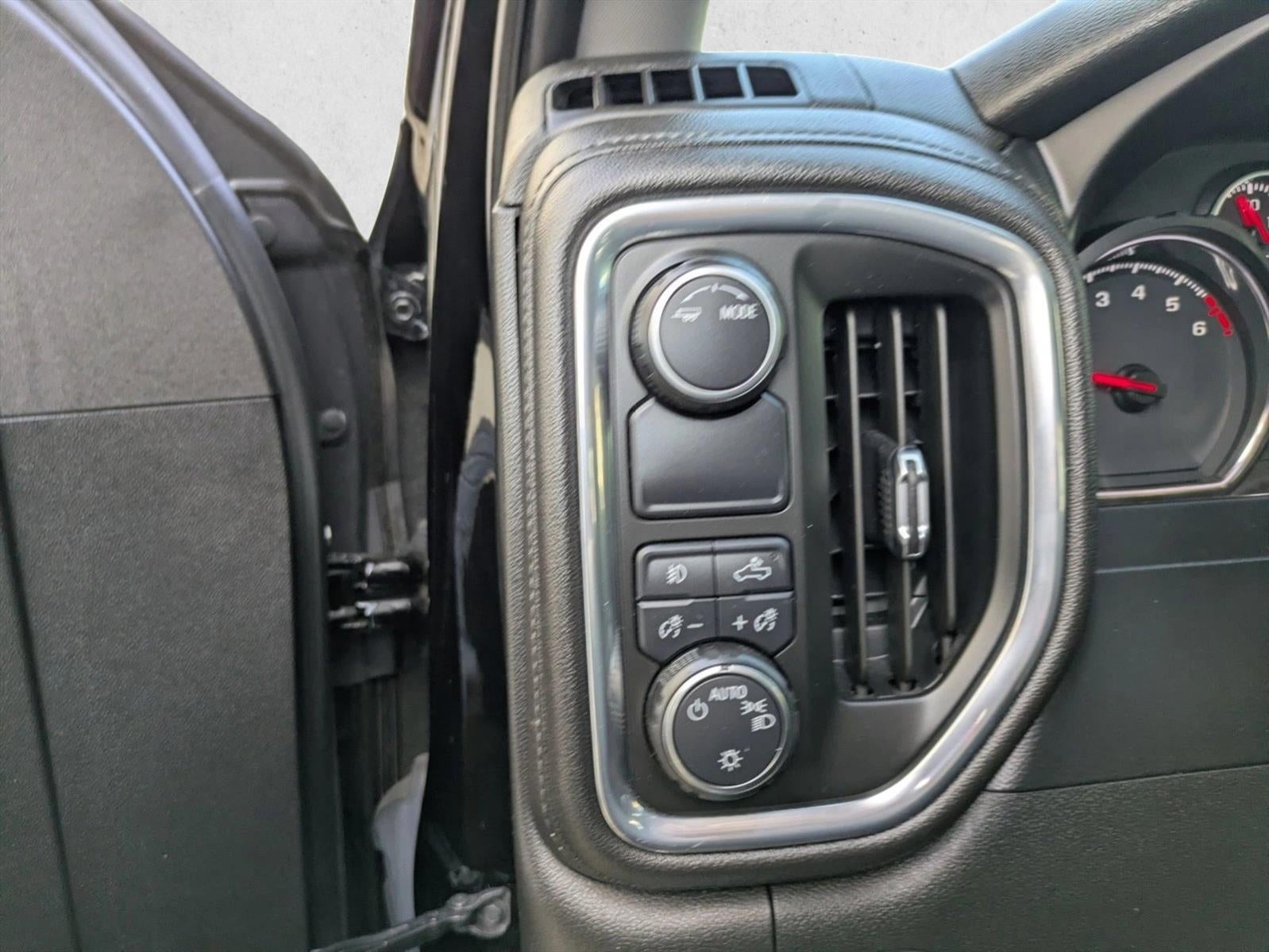 2021 Chevrolet Silverado 1500 Crew Cab Short Box 2-Wheel Drive RST