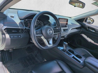 2020 Nissan Altima 2.5 SR Sedan