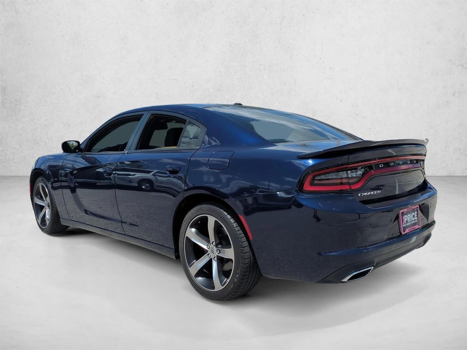 2017 Dodge Charger SE RWD