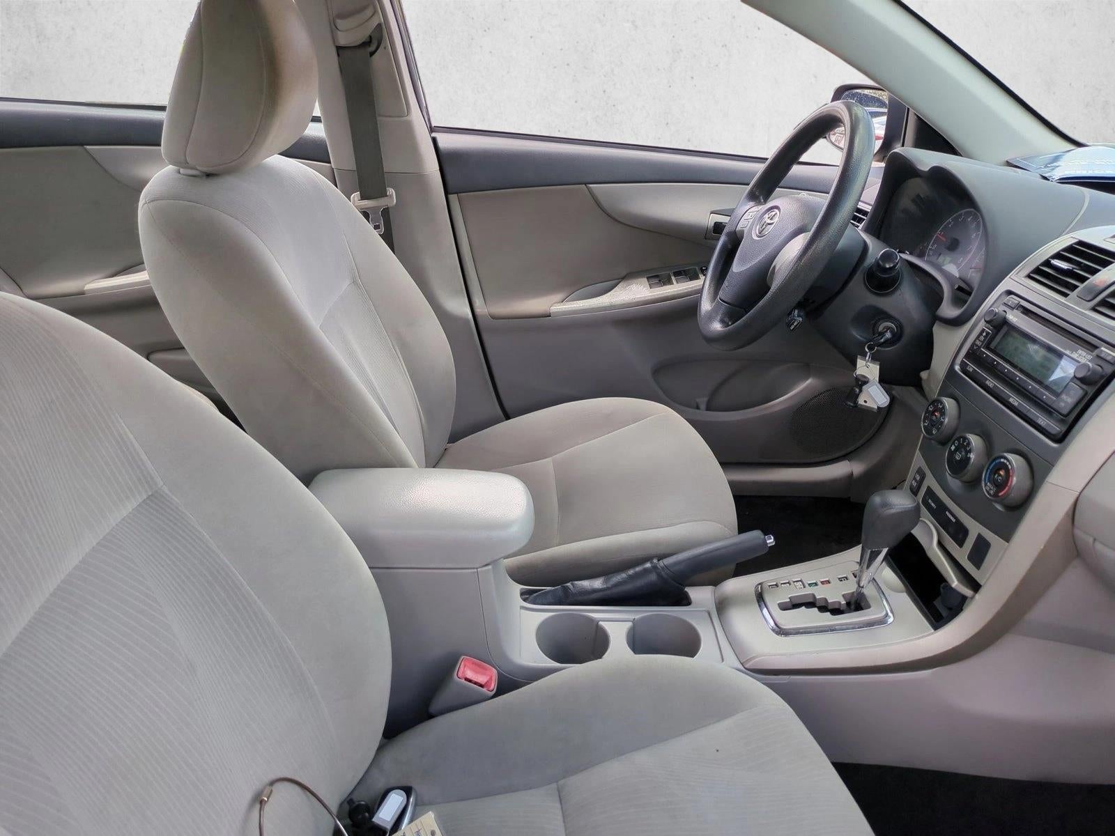 2012 Toyota Corolla 4dr Sdn Auto LE (Natl)