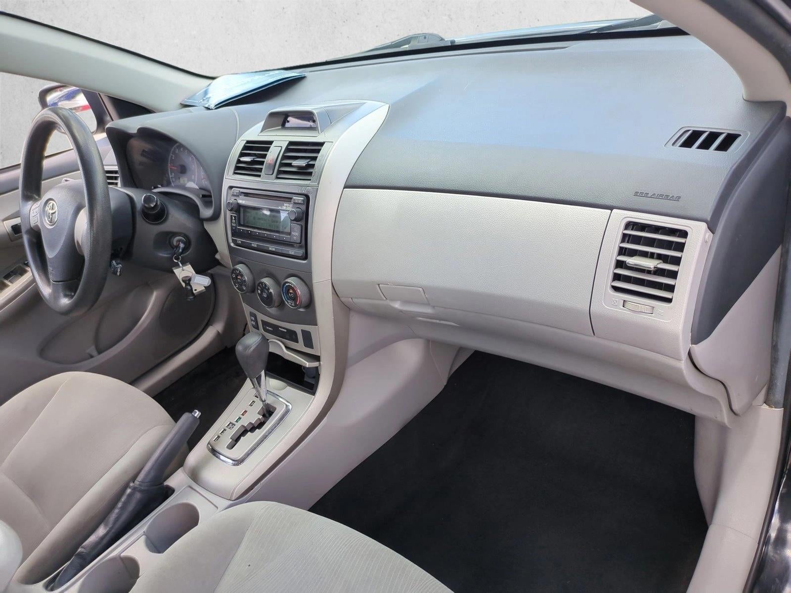 2012 Toyota Corolla 4dr Sdn Auto LE (Natl)