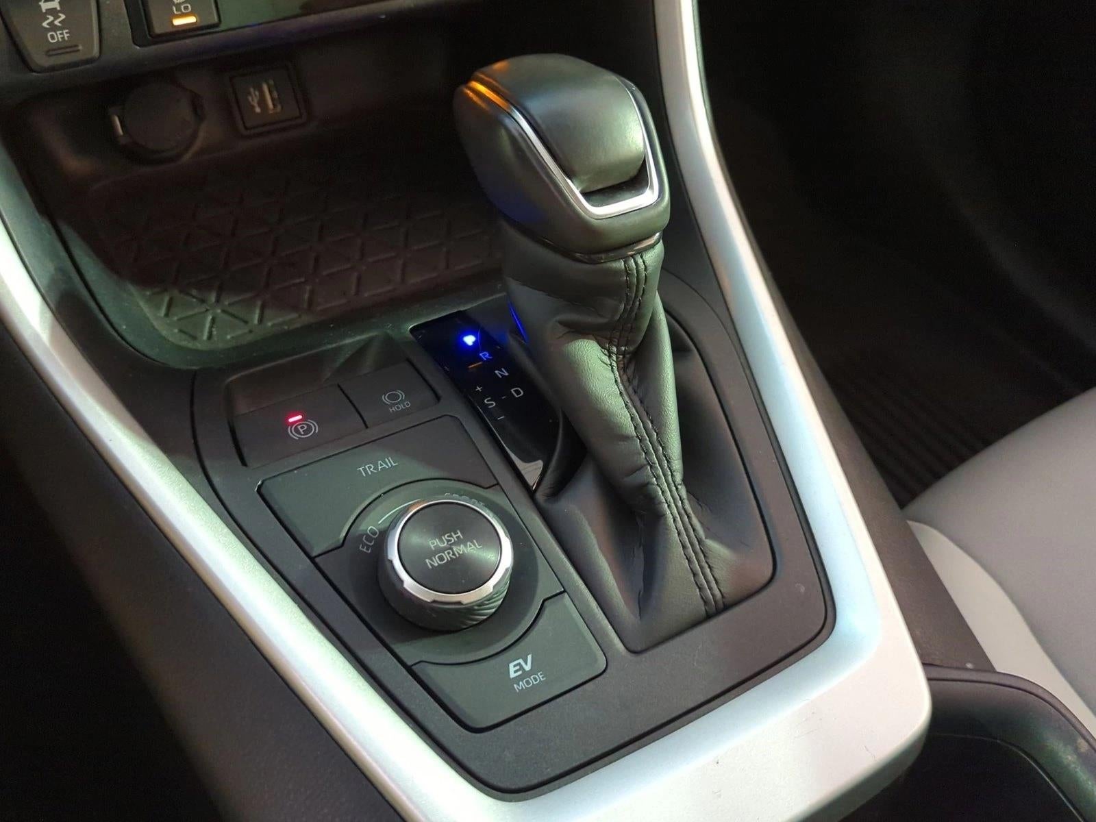 2025 Toyota RAV4 Hybrid XLE Premium AWD (Natl)
