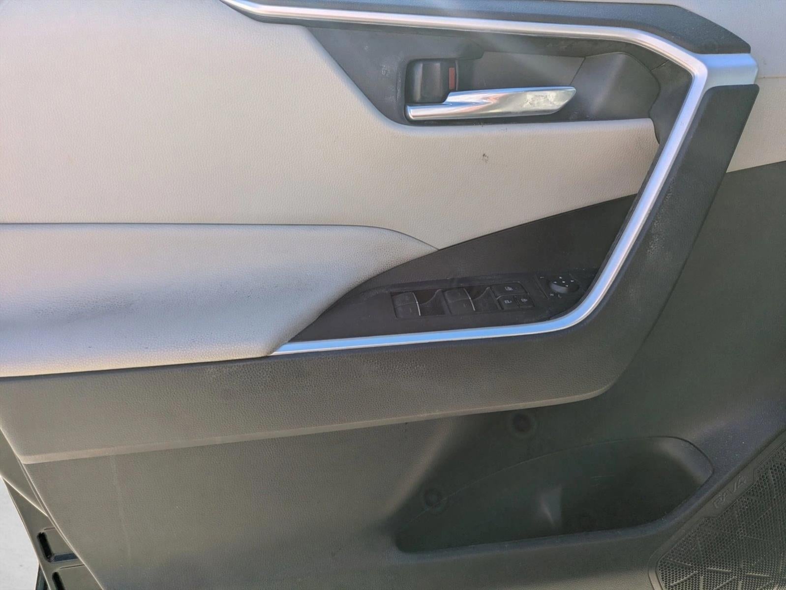 2022 Toyota RAV4 XLE Premium FWD (Natl)