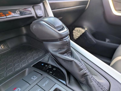 2024 Toyota RAV4 XLE Premium FWD (Natl)