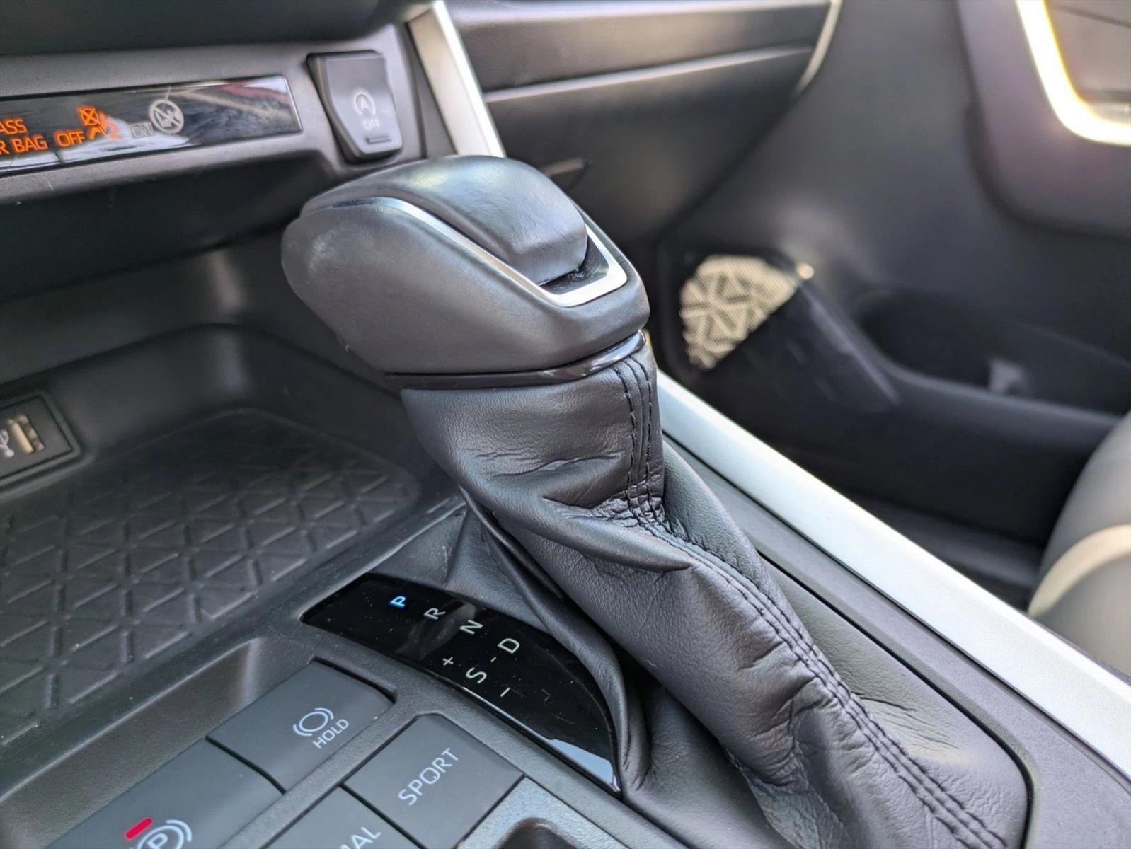 2024 Toyota RAV4 XLE Premium FWD (Natl)