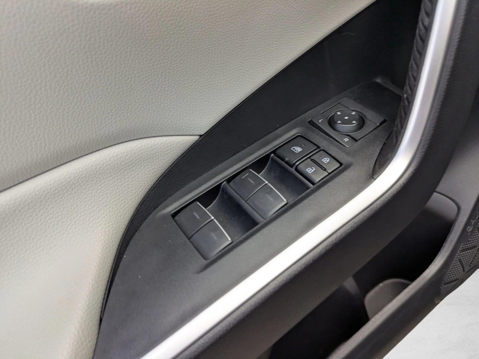 2024 Toyota RAV4 XLE Premium FWD (Natl)