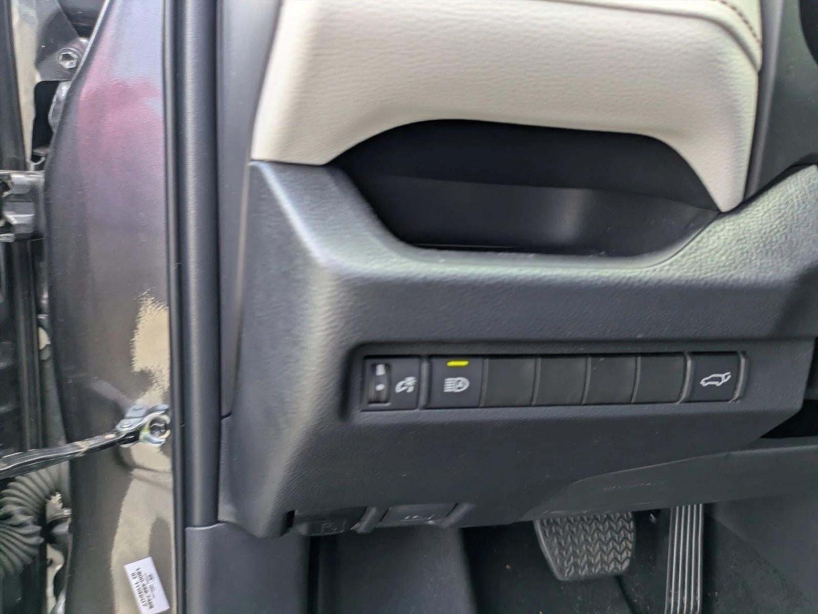 2024 Toyota RAV4 XLE Premium FWD (Natl)