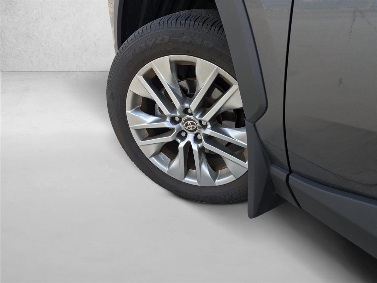 2024 Toyota RAV4 XLE Premium FWD (Natl)