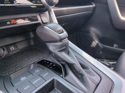 2025 Toyota RAV4 XLE Premium FWD (Natl)