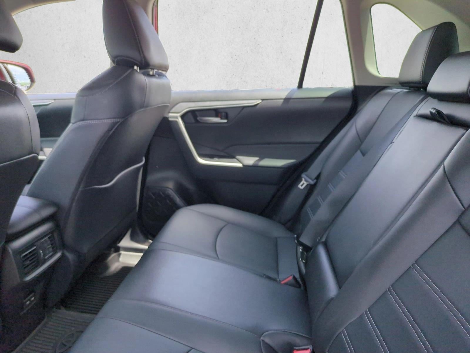 2025 Toyota RAV4 XLE Premium FWD (Natl)
