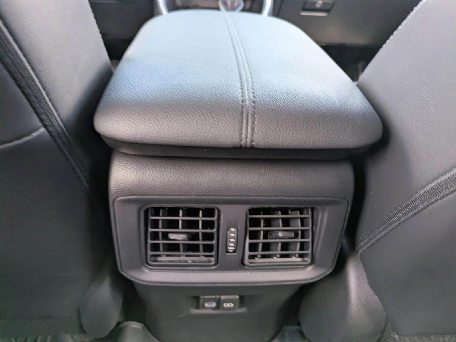 2024 Toyota RAV4 XLE Premium FWD (Natl)