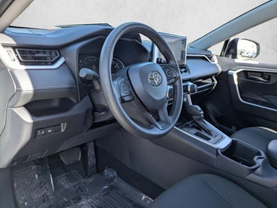 2025 Toyota RAV4 LE FWD (GS)
