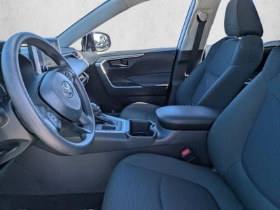 2025 Toyota RAV4 LE FWD (GS)