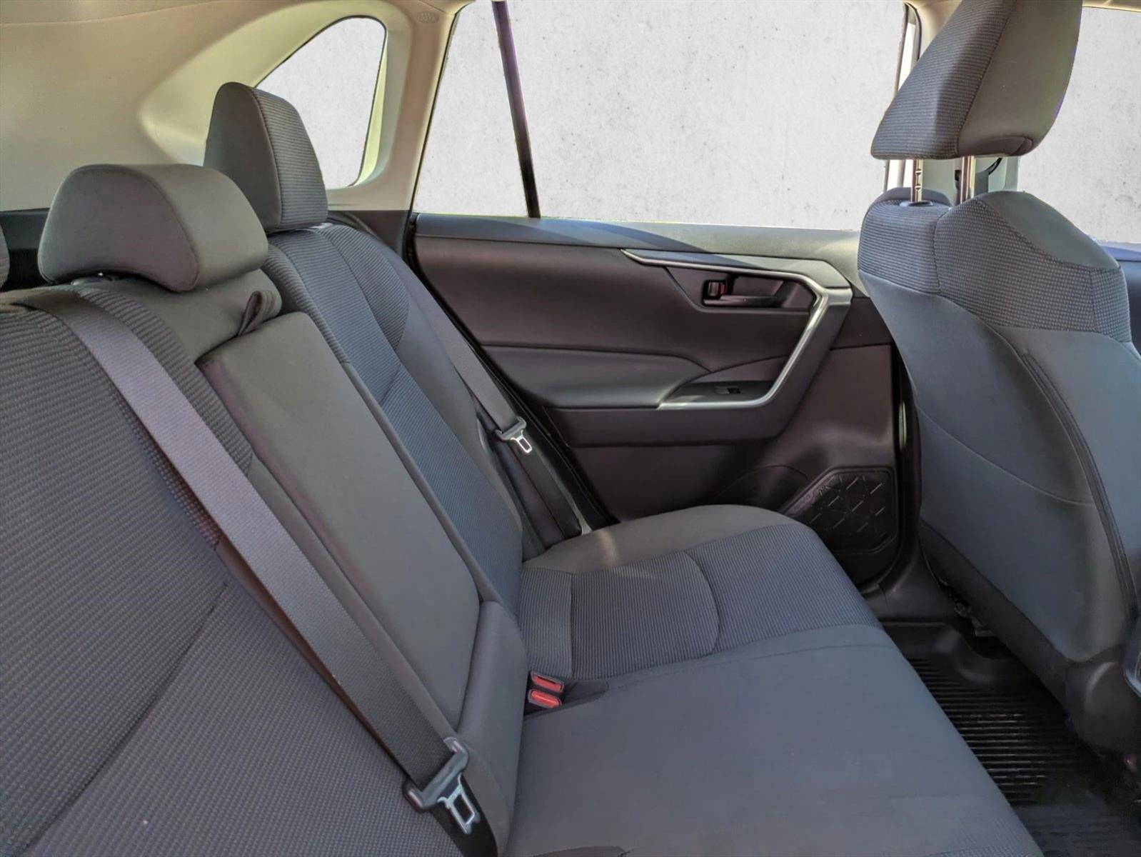 2025 Toyota RAV4 LE FWD (GS)