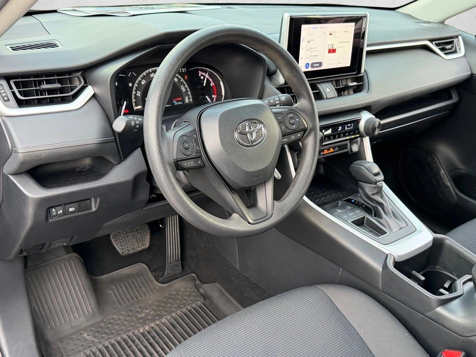 2024 Toyota RAV4 LE FWD (GS)