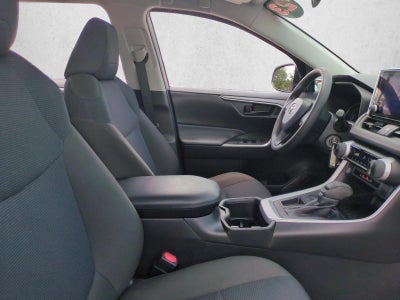 2023 Toyota RAV4 LE FWD (GS)