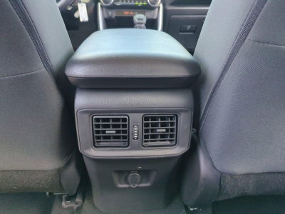 2022 Toyota RAV4 LE FWD (GS)