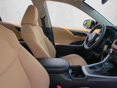 2025 Toyota RAV4 LE FWD (GS)