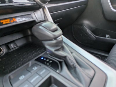 2021 Toyota RAV4 LE FWD (GS)