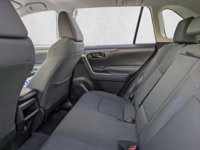 2021 Toyota RAV4 LE FWD (GS)