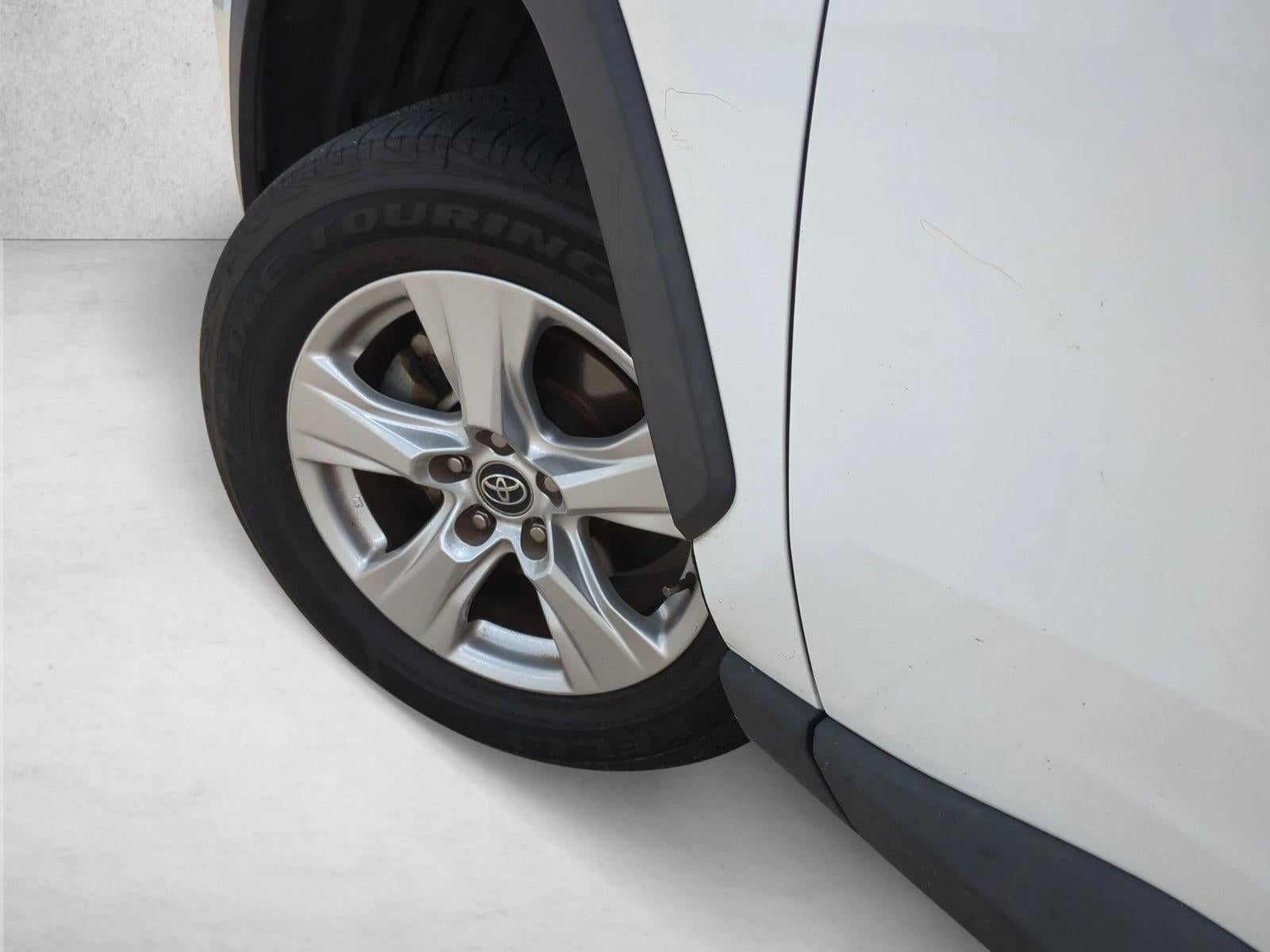 2020 Toyota RAV4 XLE AWD (Natl)