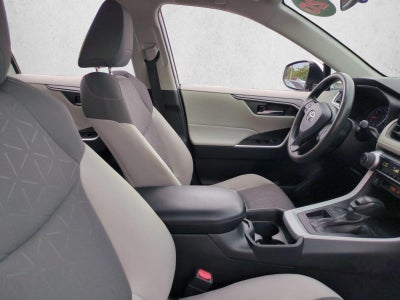 2020 Toyota RAV4 XLE FWD (GS)