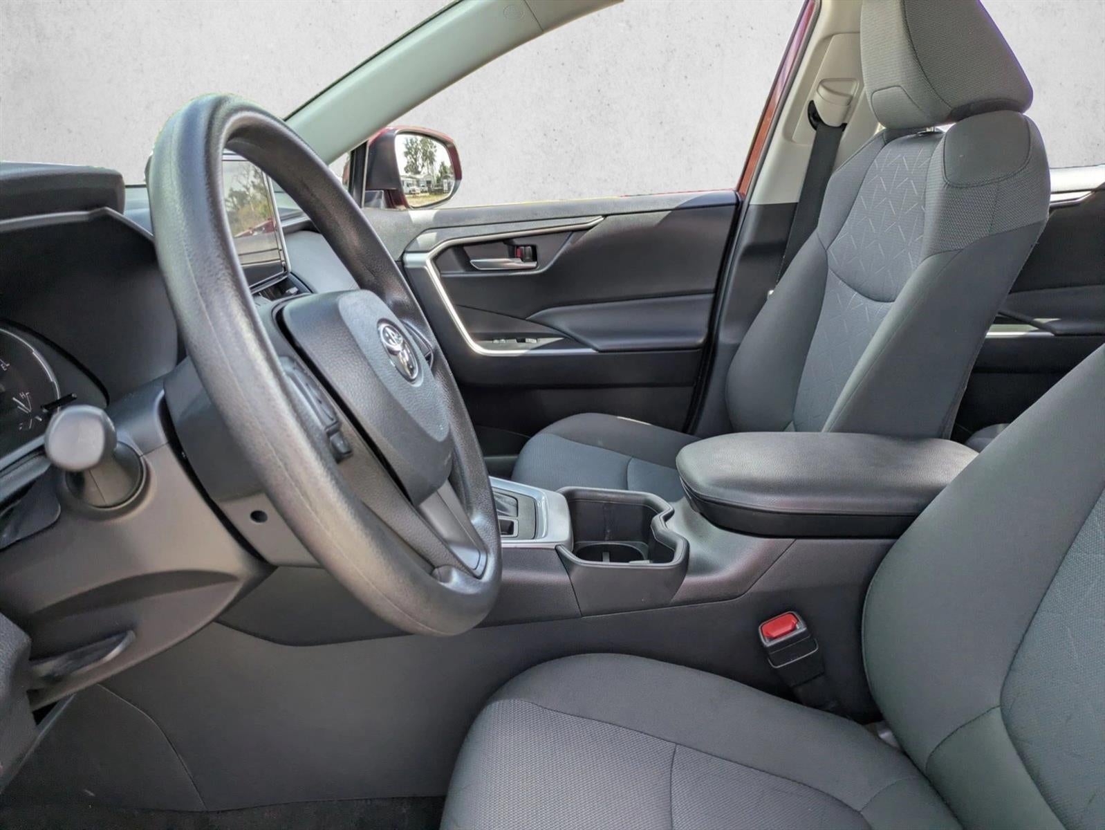 2024 Toyota RAV4 XLE FWD (GS)