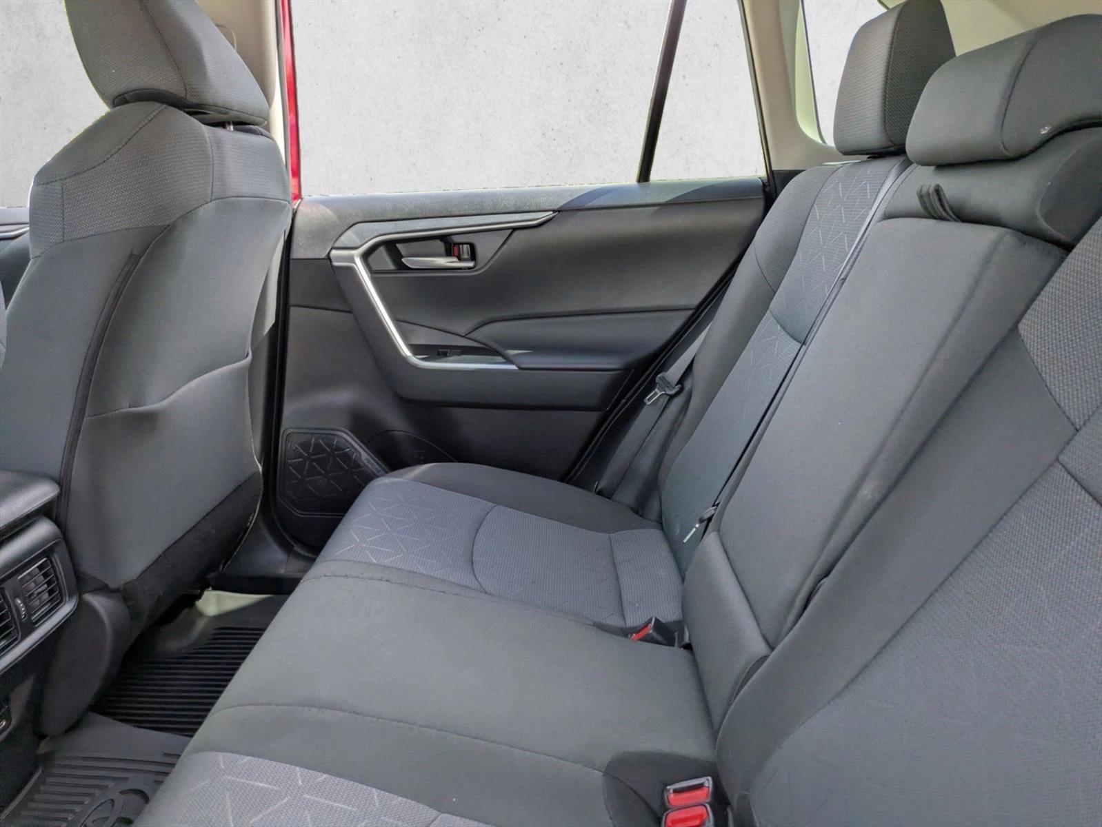 2024 Toyota RAV4 XLE FWD (GS)