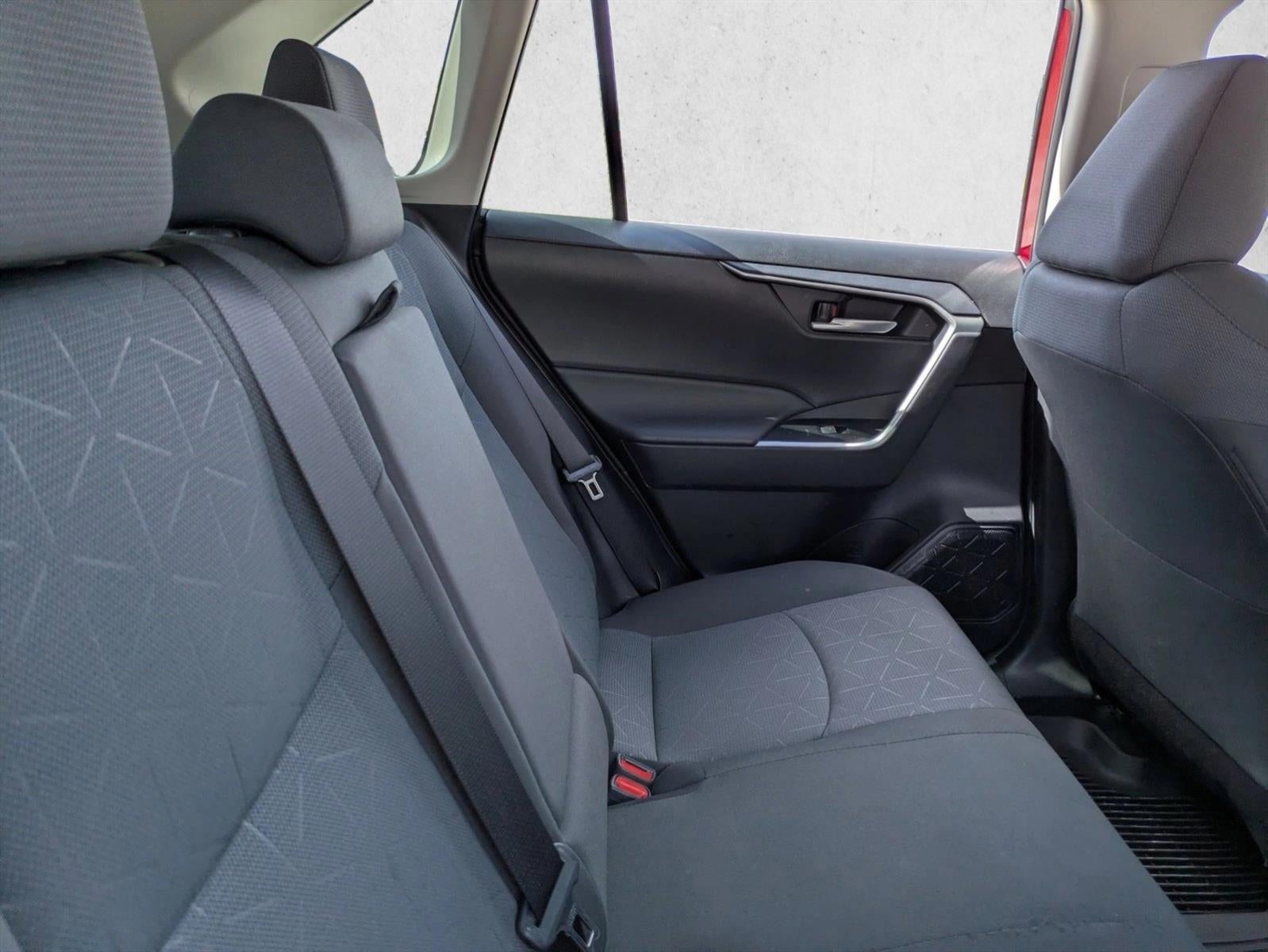 2024 Toyota RAV4 XLE FWD (GS)