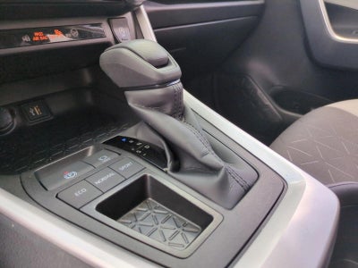 2025 Toyota RAV4 XLE FWD (Natl)