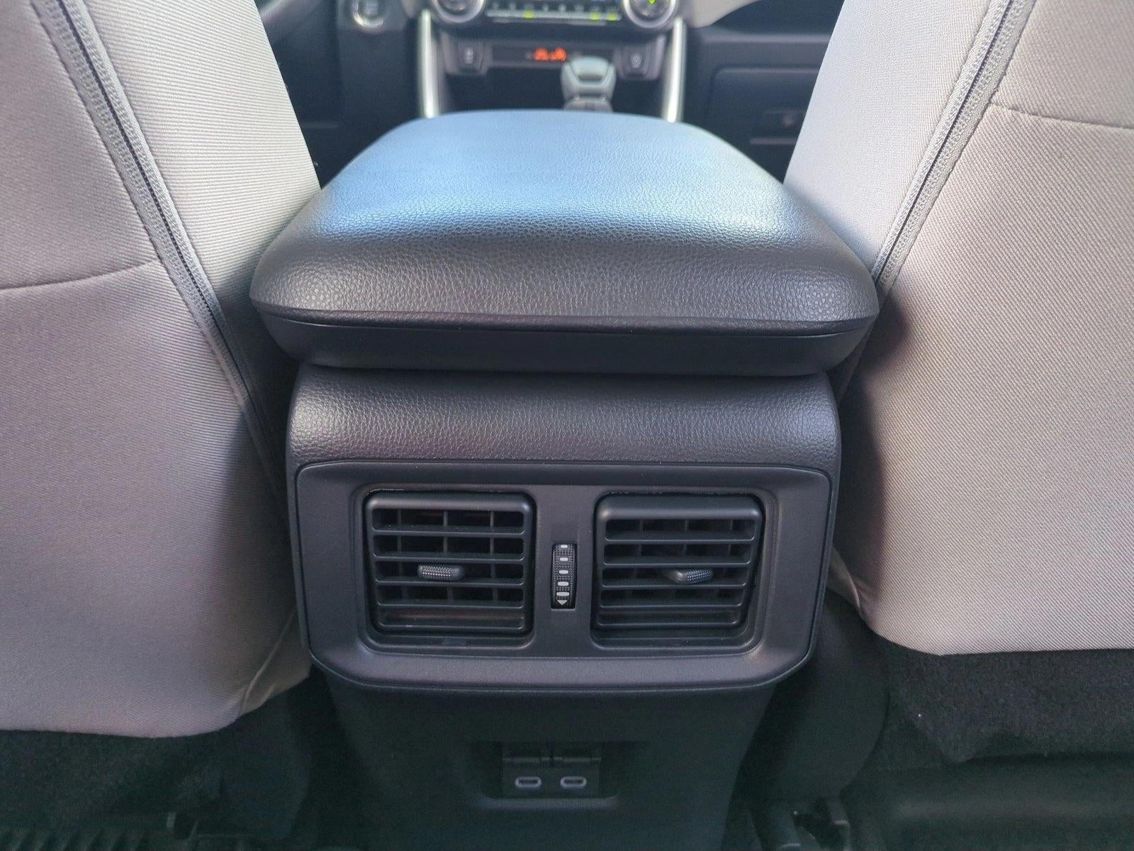 2025 Toyota RAV4 XLE FWD (Natl)