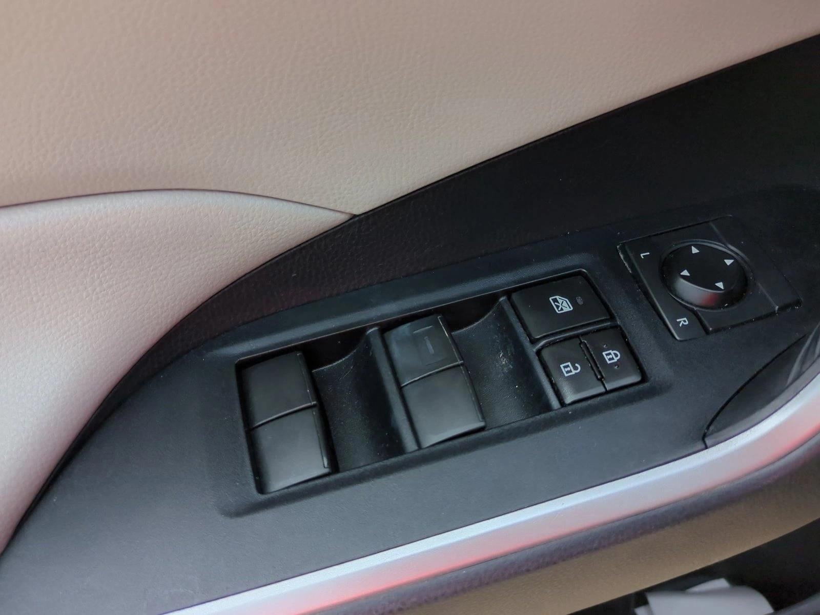 2019 Toyota RAV4 XLE FWD (GS)