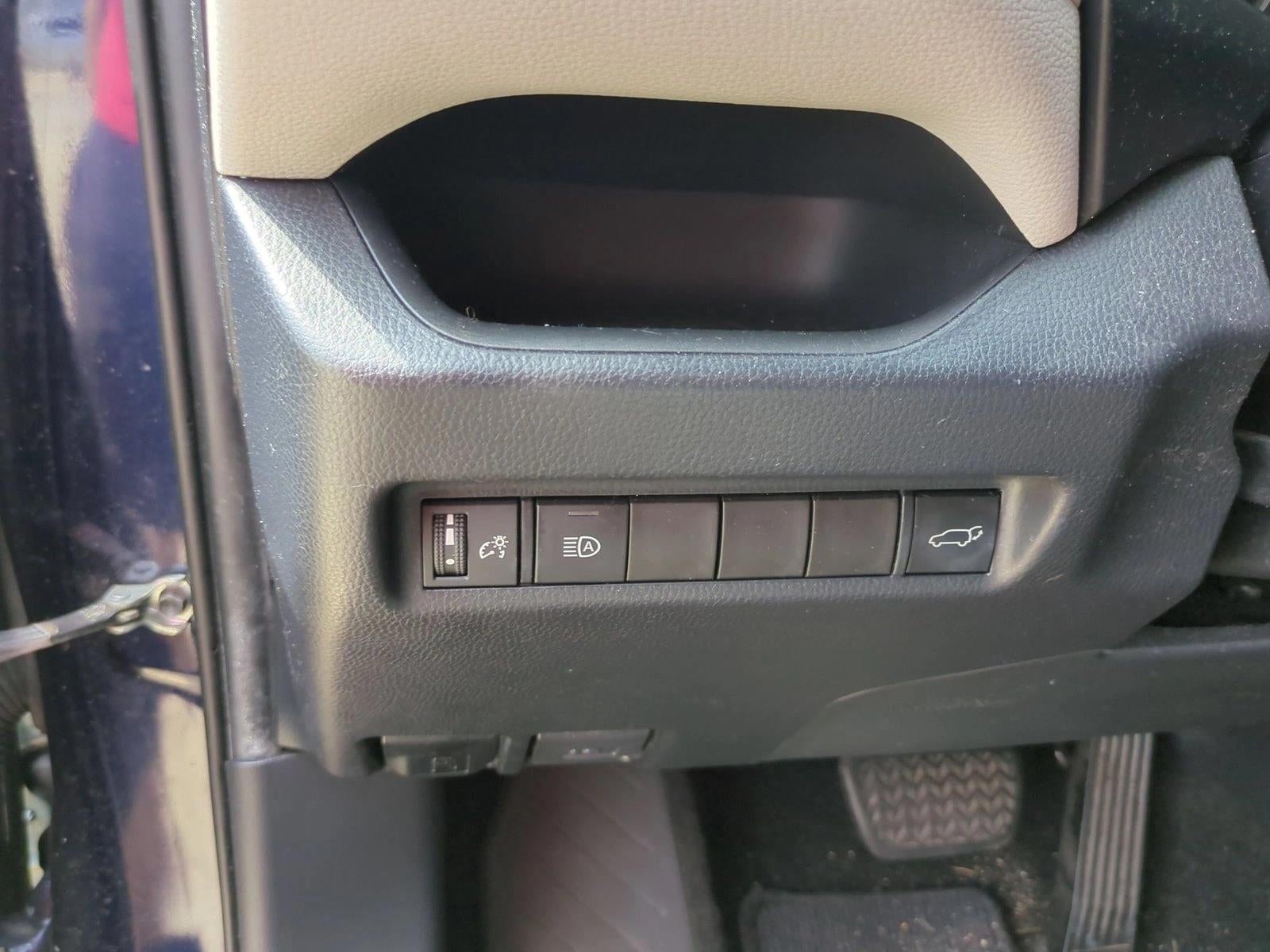 2019 Toyota RAV4 XLE FWD (GS)