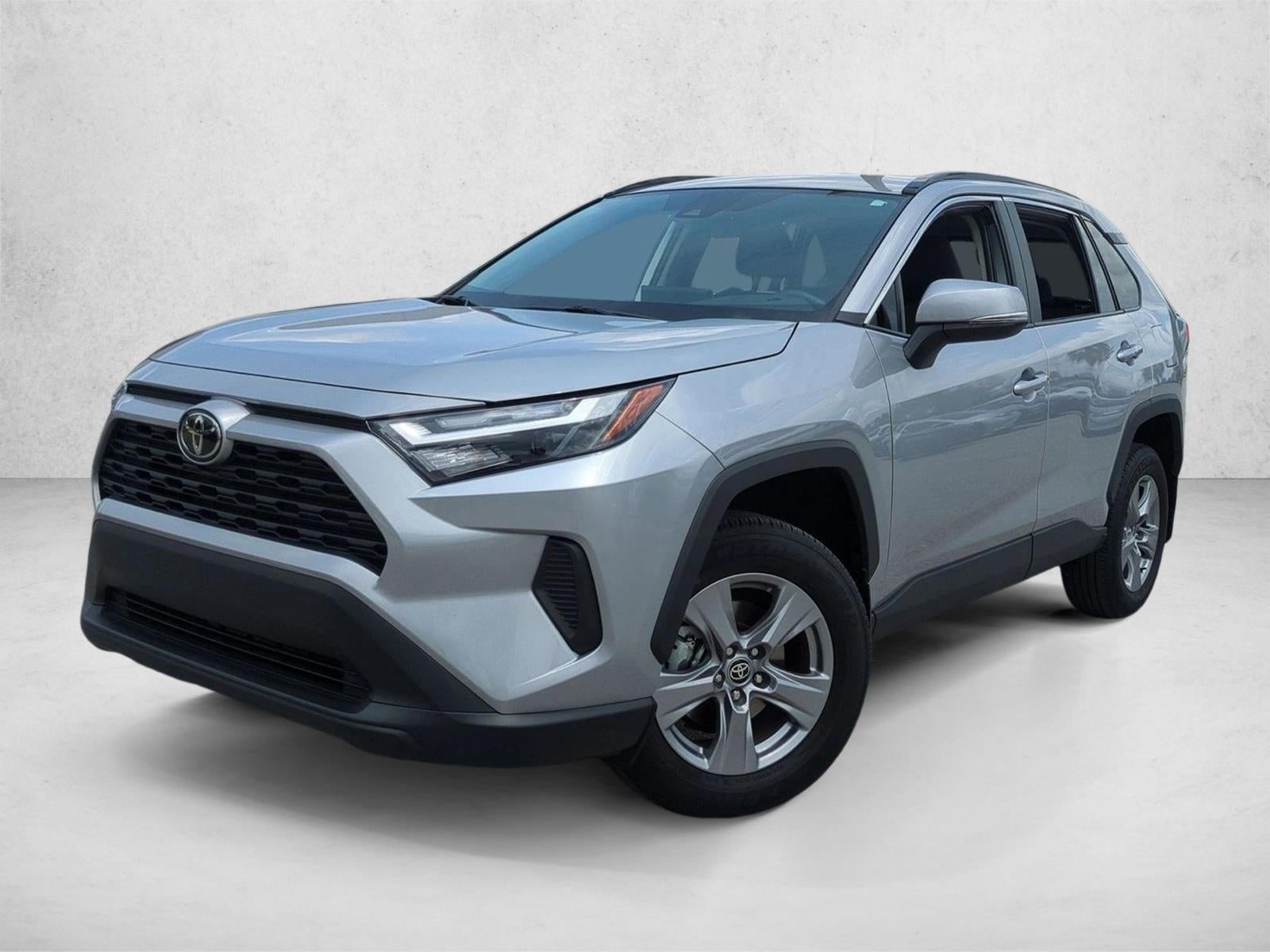 2025 Toyota RAV4 XLE FWD (Natl)