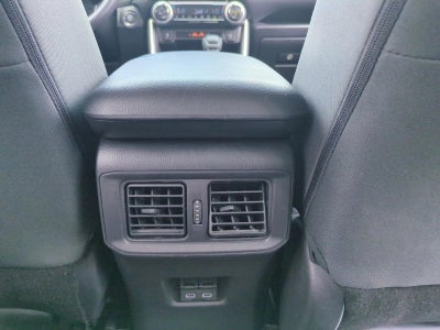 2025 Toyota RAV4 XLE FWD (Natl)