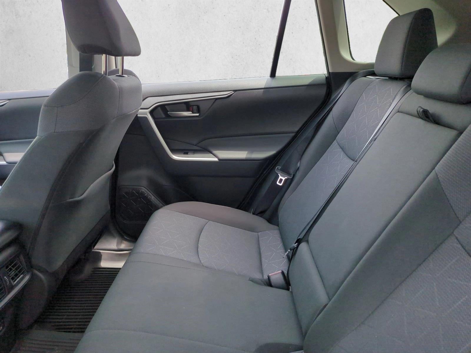 2025 Toyota RAV4 XLE FWD (Natl)