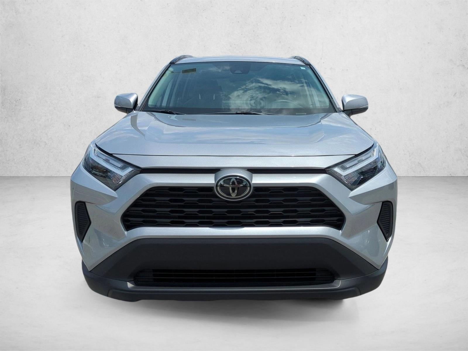 2025 Toyota RAV4 XLE FWD (Natl)