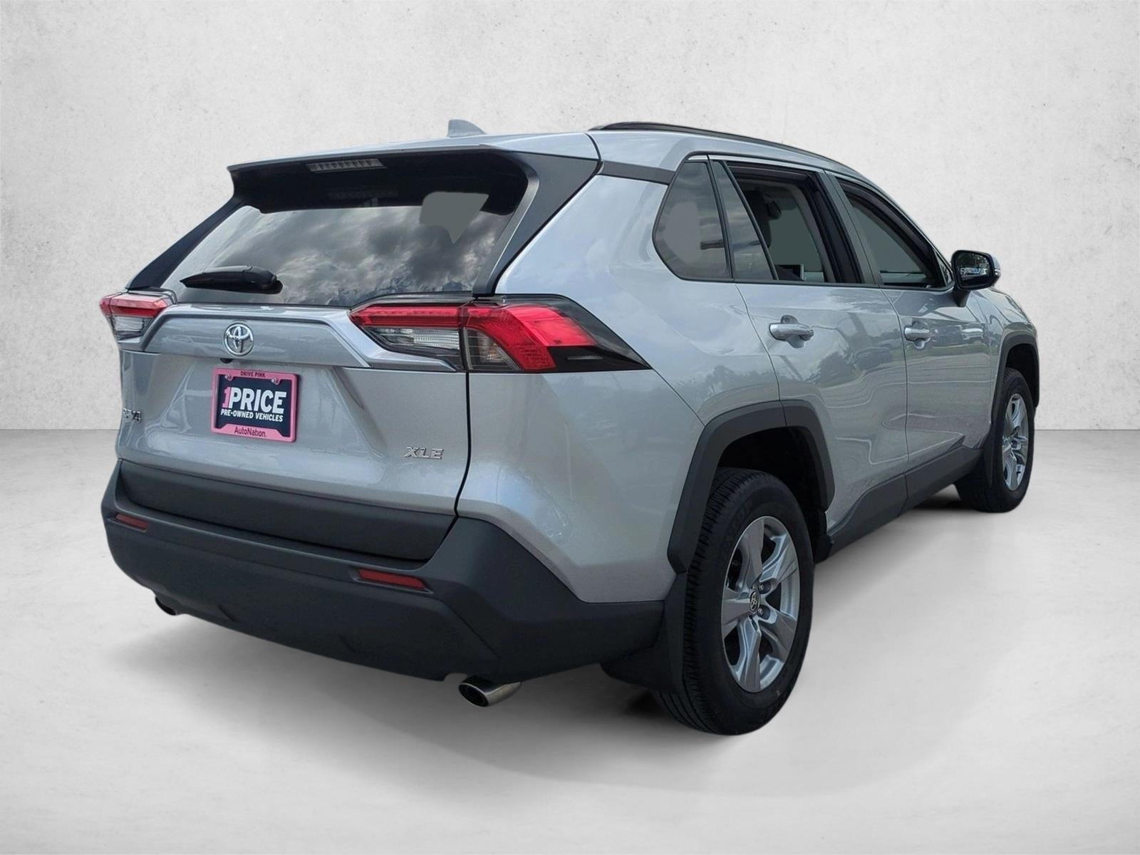 2025 Toyota RAV4 XLE FWD (Natl)