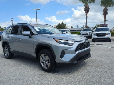 2022 Toyota RAV4 XLE FWD (GS)