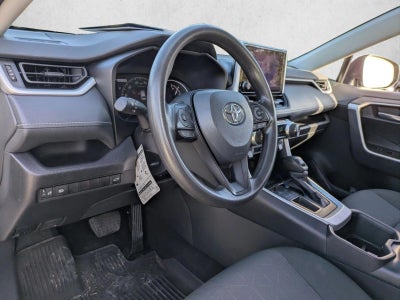 2024 Toyota RAV4 XLE FWD (GS)