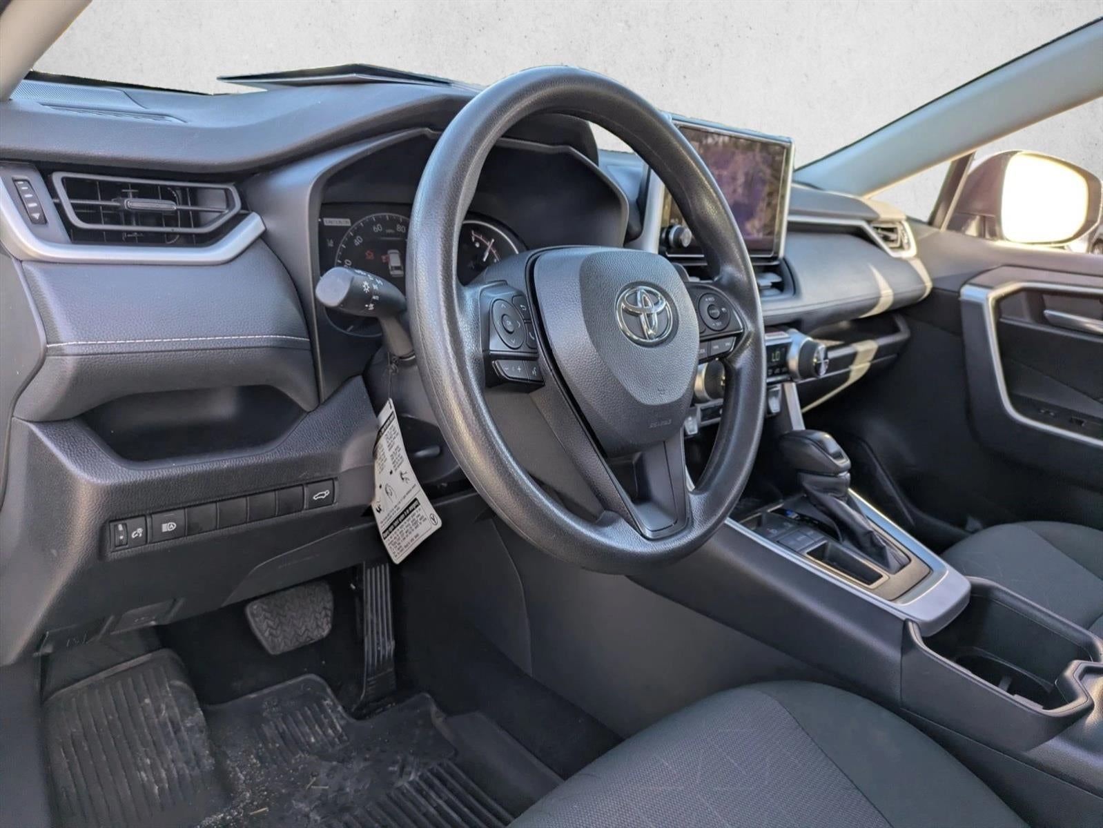 2024 Toyota RAV4 XLE FWD (GS)