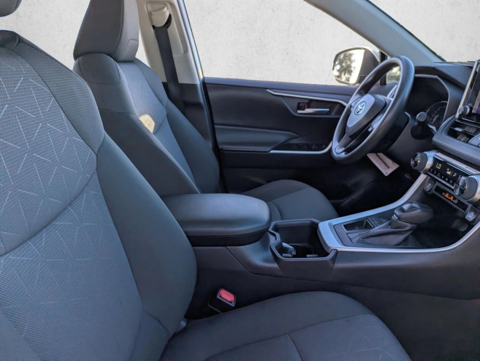 2024 Toyota RAV4 XLE FWD (GS)