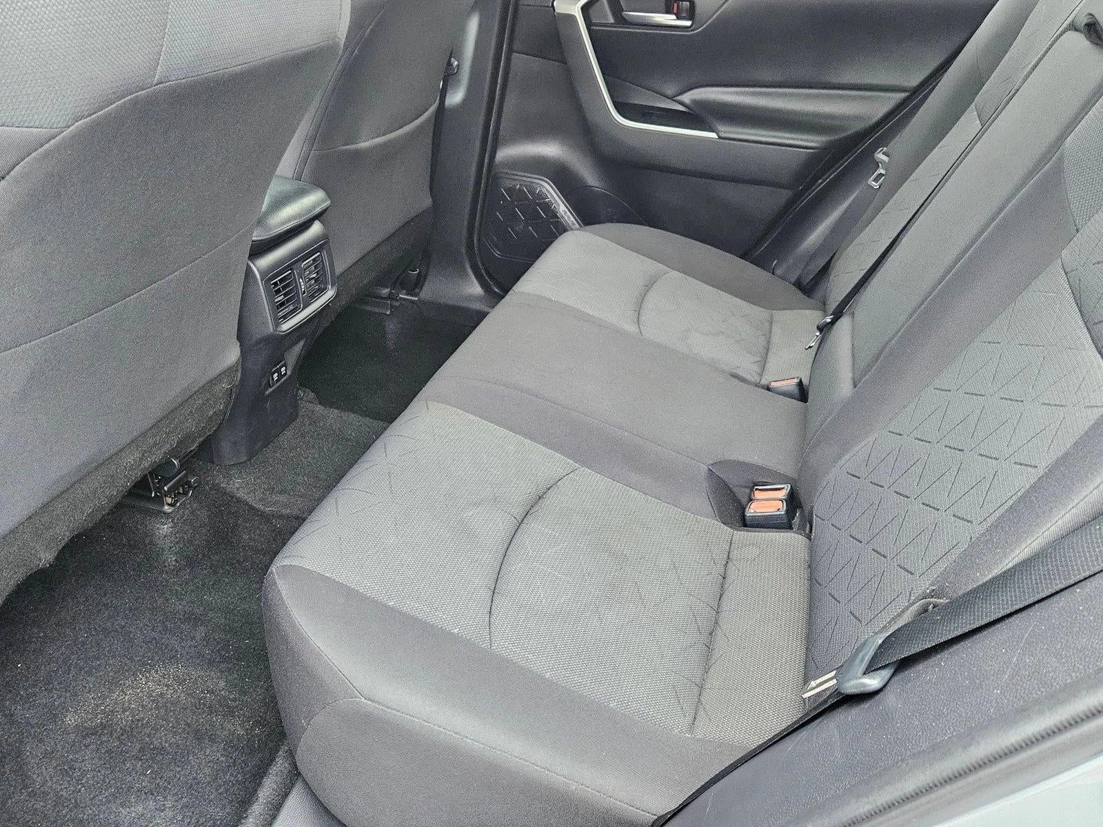 2021 Toyota RAV4 XLE FWD (GS)